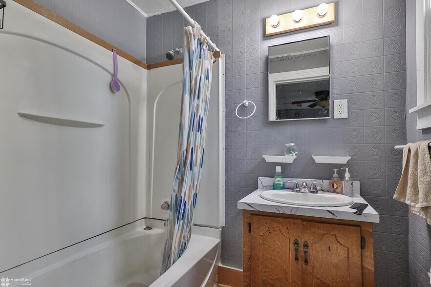 More Photos Of 902 W Wilkes Barre St, Easton Apartments For Sale