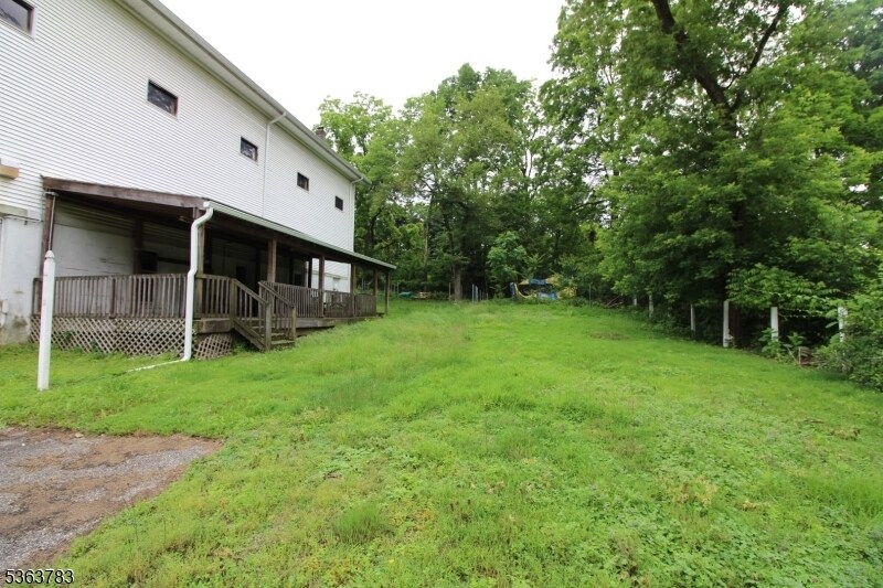 More Photos Of 16 Hampton Rd, Glen Gardner Flex For Sale