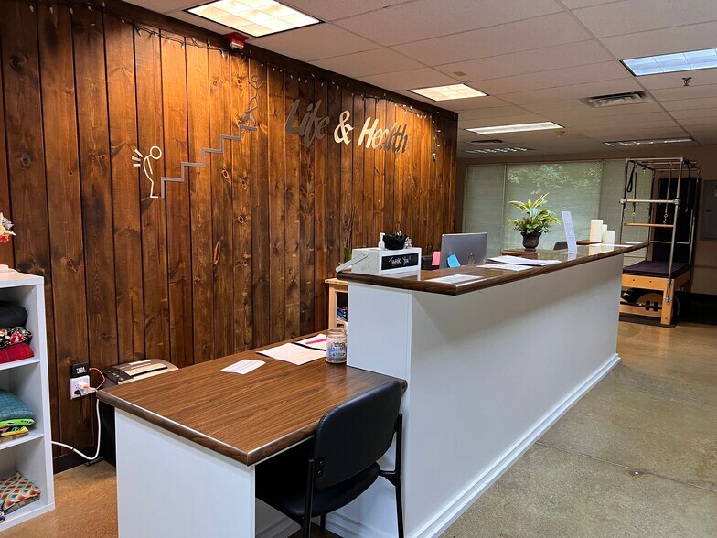 More Photos Of 720 S 348th St, Federal Way Office For Lease