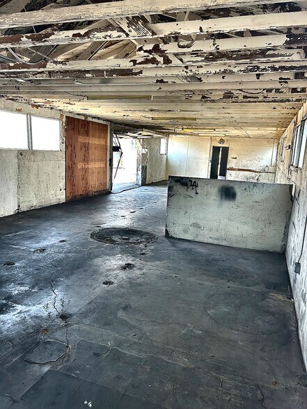 More Photos Of 2150 W Cowles St, Long Beach Land For Lease