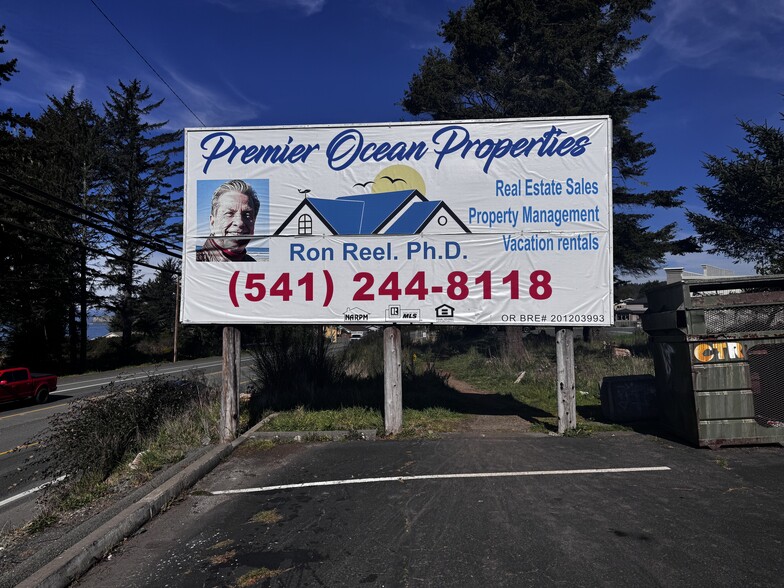 More Photos Of 1240 Chetco Ave, Brookings General Retail For Sale