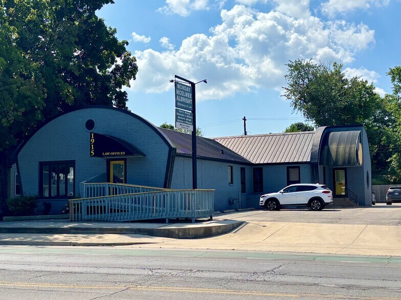 More Photos Of 1915 Broad Ripple Ave, Indianapolis Office For Sale