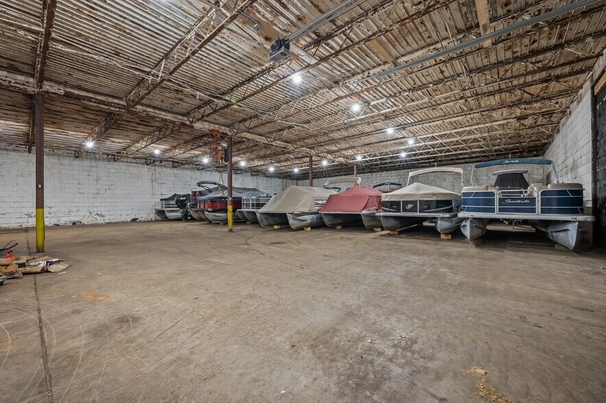 More Photos Of 500 Washington St, Coloma Manufacturing For Lease