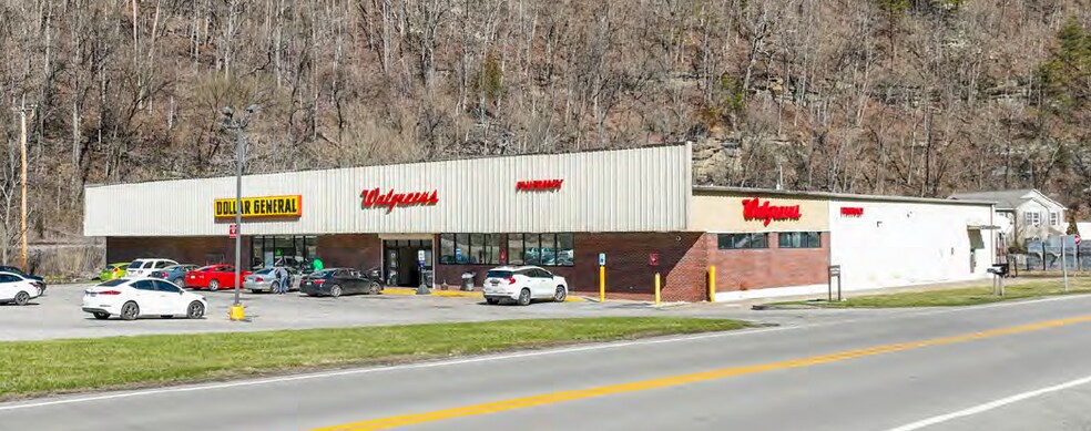 More Photos Of Hwy 122 @ Hwy 2167, Robinson Creek Unknown For Lease