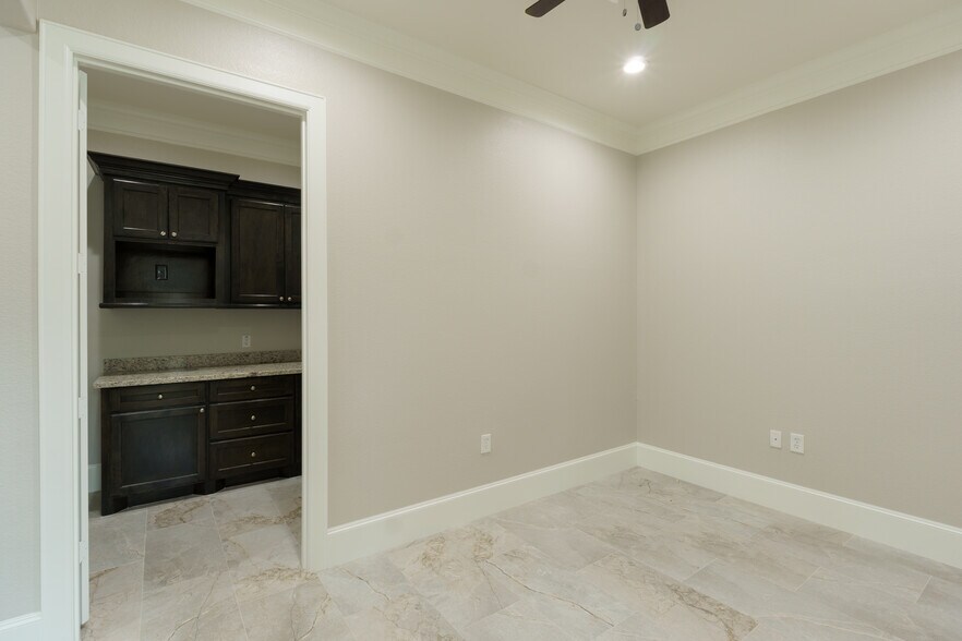 More Photos Of 12414 Spring Cypress Rd, Tomball Medical For Sale