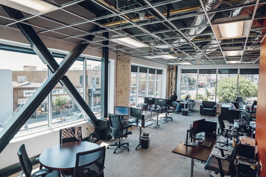 More Photos Of 700 Van Ness Ave, Fresno Office For Lease