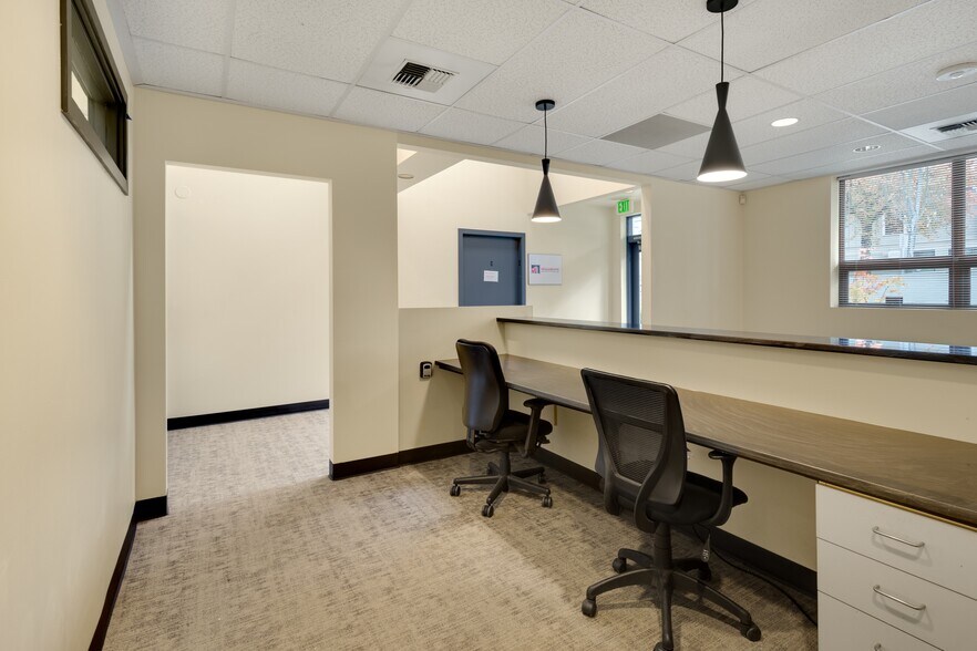 More Photos Of 3300 E Union St, Seattle Office Residential For Lease