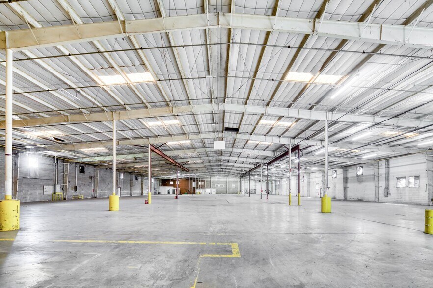 More Photos Of 3314 Dug Gap Rd rd, Dalton Manufacturing For Sale