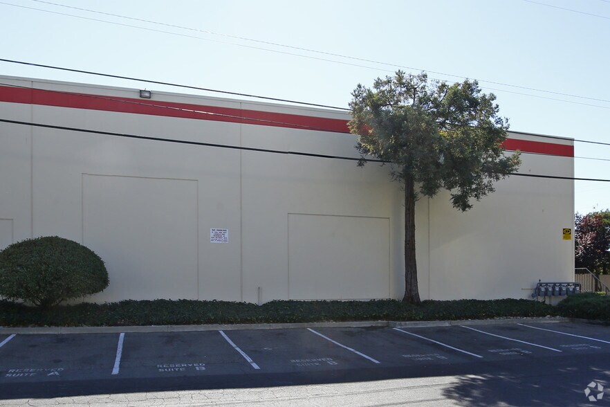 More Photos Of 930 Detroit Ave, Concord Unknown For Lease
