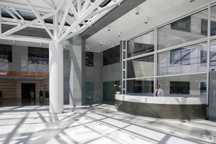 More Photos Of 3200 Windy Hill Rd SE, Atlanta Office For Lease