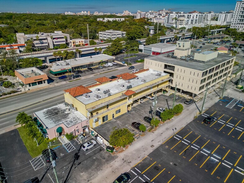 More Photos Of 430 S Dixie Hwy, Miami Office For Lease
