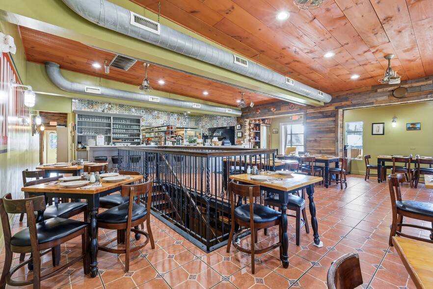 More Photos Of 424 N Main St, Souderton Restaurant For Sale