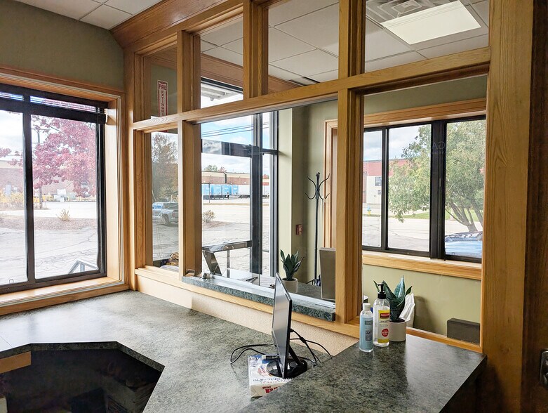 More Photos Of 8 State St, Nashua Warehouse For Lease