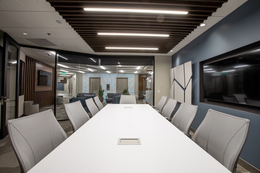 More Photos Of 4401 N Atlantic Ave, Long Beach Coworking Space