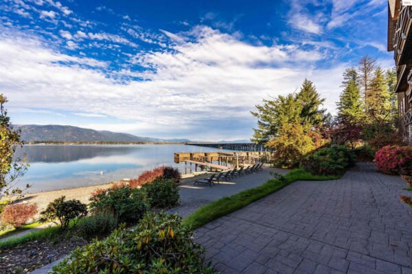 More Photos Of 41 Lakeshore Dr, Sagle Hotel For Sale