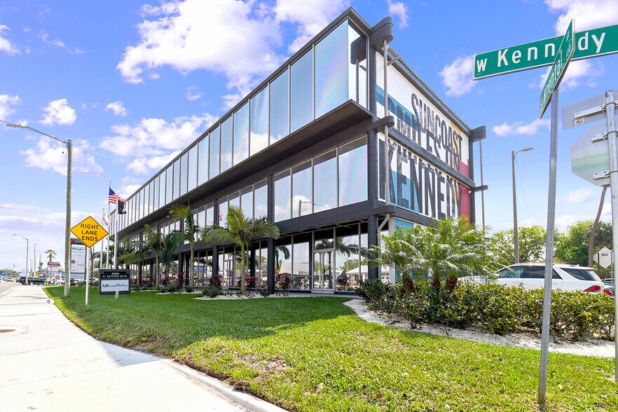 More Photos Of 4100 W Kennedy Blvd, Tampa Office For Lease