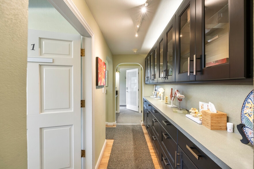 More Photos Of 7303 SW Beaverton Hillsdale Hwy, Portland Medical For Sale