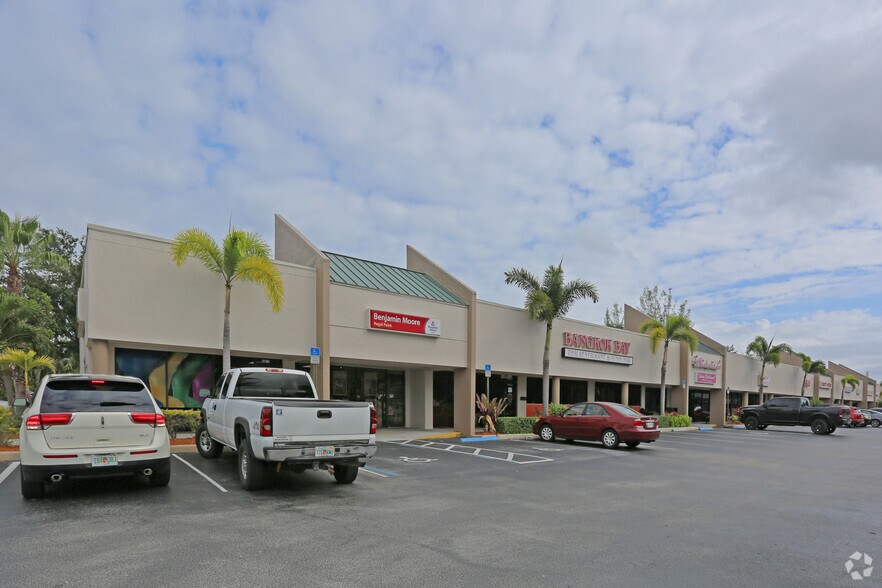 More Photos Of 1823 SE Federal Hwy, Stuart Unknown For Sale
