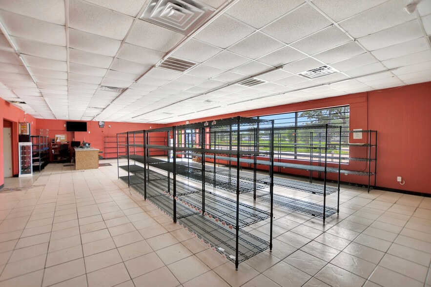 More Photos Of 9240 State Highway 75 S, New Waverly Convenience Store For Sale