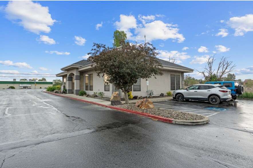 More Photos Of 415 US Highway 95A S, Fernley Medical For Sale