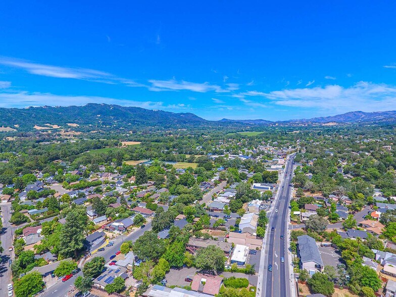 More Photos Of 17977 Sonoma Hwy, Sonoma Office For Sale