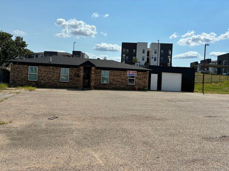 More Photos Of 1900 E Veterans Memorial Blvd, Killeen Auto Dealership For Lease