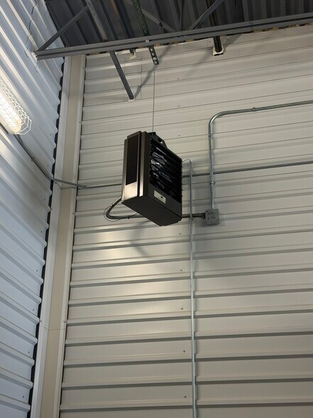 More Photos Of 9181 Commerce Center Cir, Highlands Ranch Self Storage For Sale