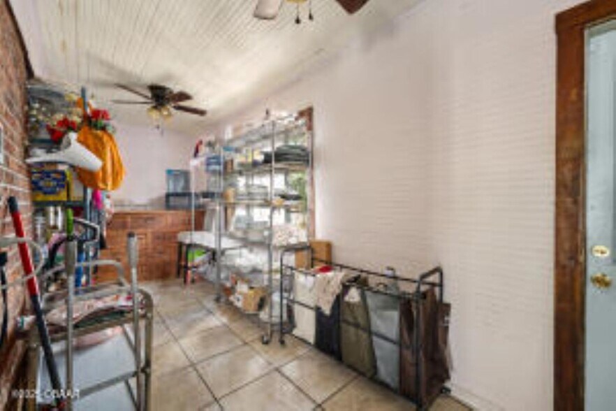 More Photos Of 228 W Howry Ave, Deland Storefront Retail Office For Sale