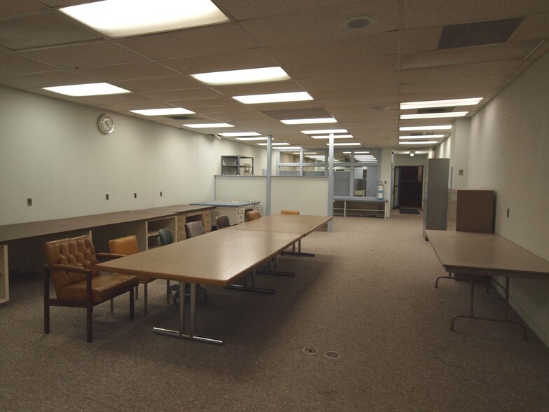 More Photos Of 2 E Long Ave, Dubois Coworking Space