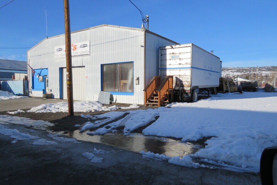 More Photos Of 534 Market St, Klamath Falls Industrial For Sale