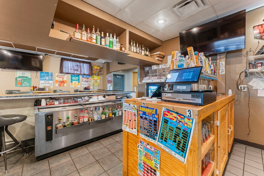 More Photos Of 118 Railroad Ave NE, Mora General Retail For Sale