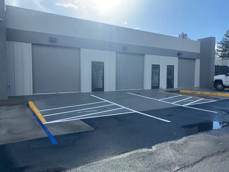 More Photos Of 3471 Regional Pkwy, Santa Rosa Light Manufacturing For Lease