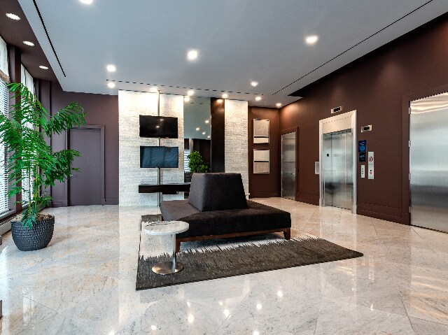 More Photos Of 8210 Crestwood Heights Dr, McLean Apartments For Lease