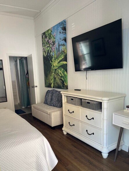 More Photos Of 1122 Simonton St, Key West Apartments For Sale