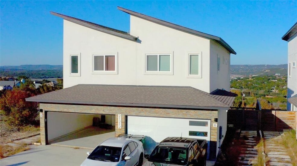 More Photos Of 21210 Portsmouth Cv, Lago Vista Apartments For Sale