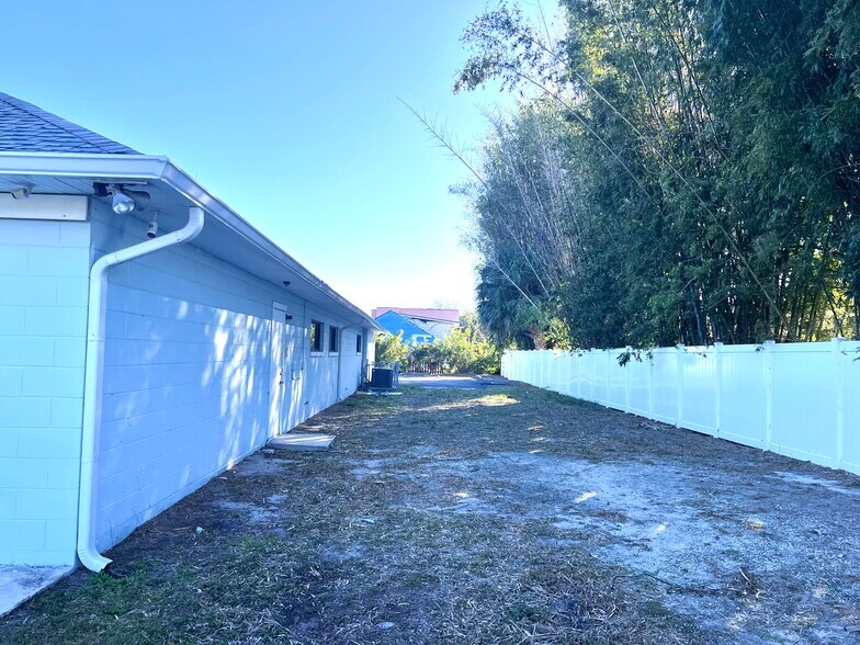 More Photos Of 2306 Lee Rd, Winter Park Medical For Lease