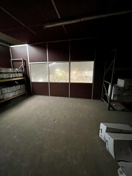 More Photos Of 2689 Livingston Rd, Jackson Warehouse For Sale