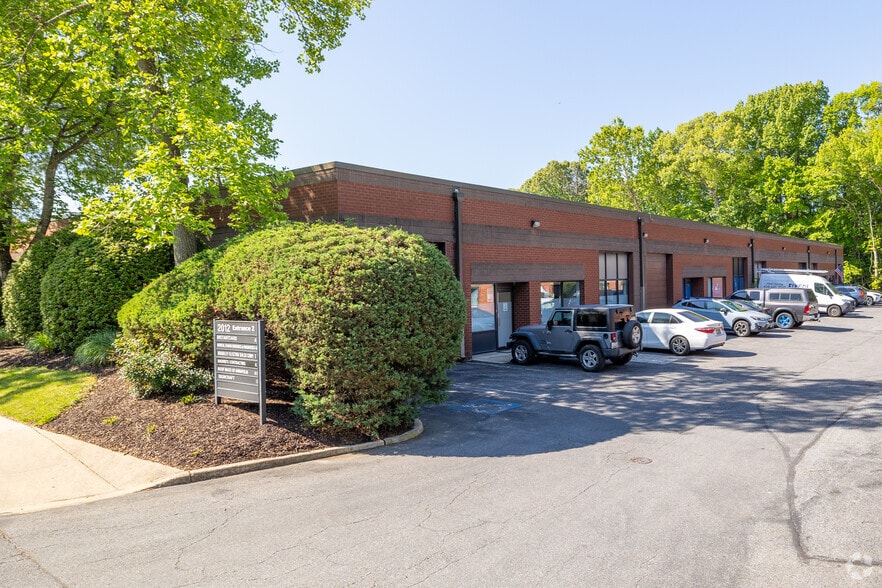 More Photos Of 2012 Renard Ct, Annapolis Showroom For Lease
