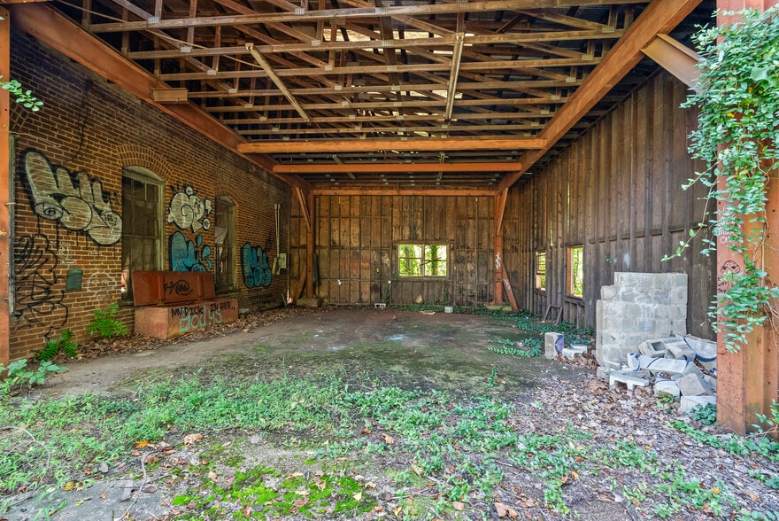 More Photos Of 322 Depot St, Amherst Warehouse For Sale