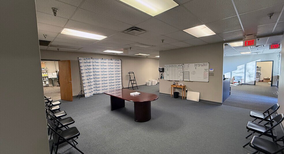 More Photos Of 5100-5190 Commerce Rd, Richmond Warehouse For Lease