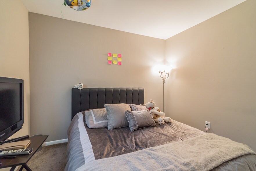 More Photos Of 372-390 W Minor St, Emmaus Apartments For Sale