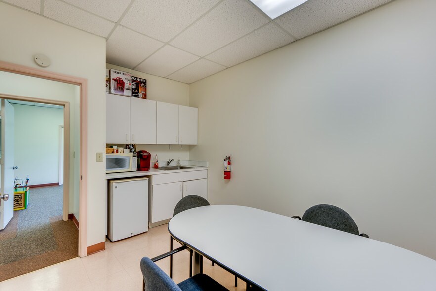 More Photos Of 1202 E Silver Star Rd, Ocoee Medical For Sale