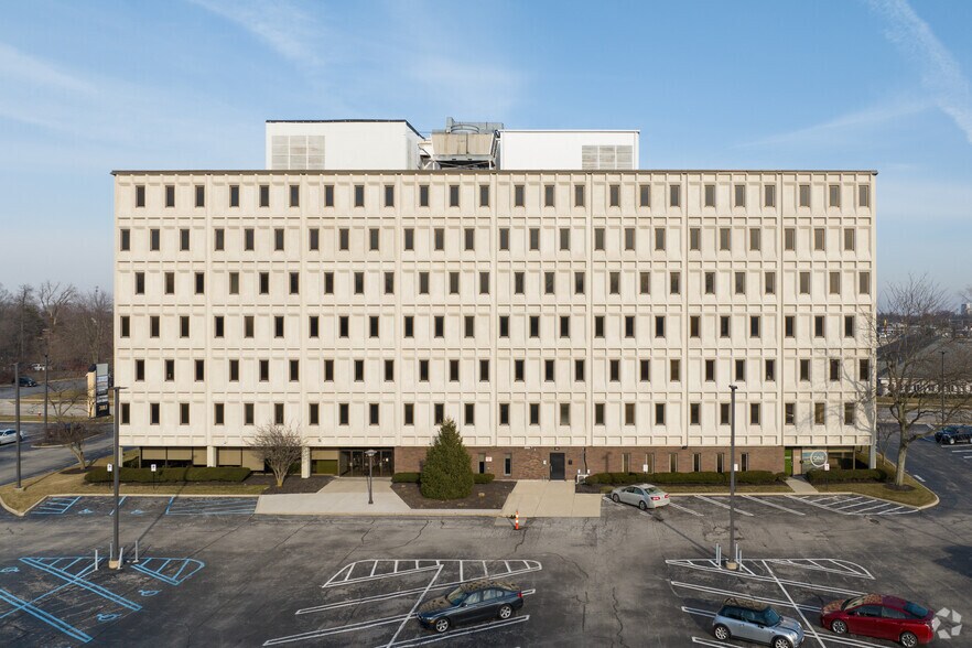 More Photos Of 3103 Executive Pky, Toledo Office For Sale
