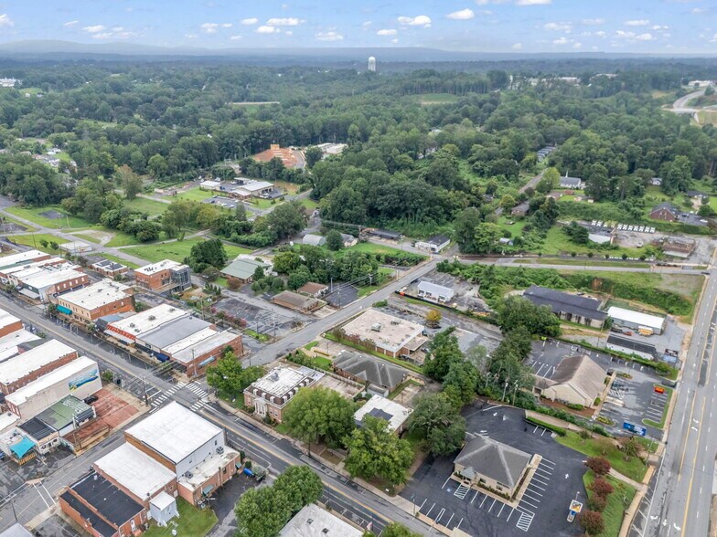 More Photos Of 147 E Court St, Rutherfordton Office Residential For Sale
