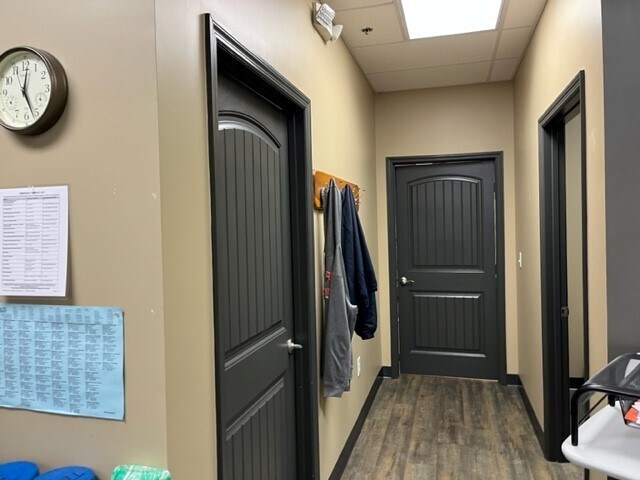 More Photos Of 7014-7048 City Center Way, Fairview Freestanding For Lease