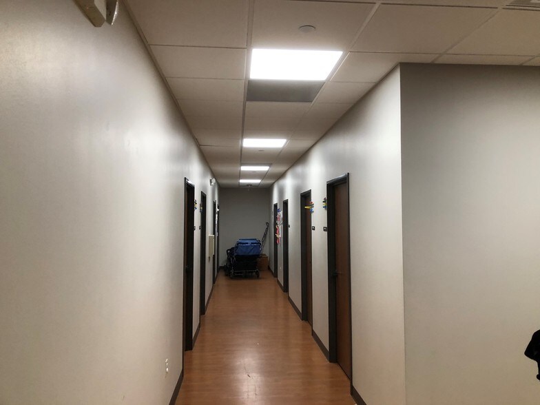 More Photos Of 315 W 3rd St N, Newton Office For Sale