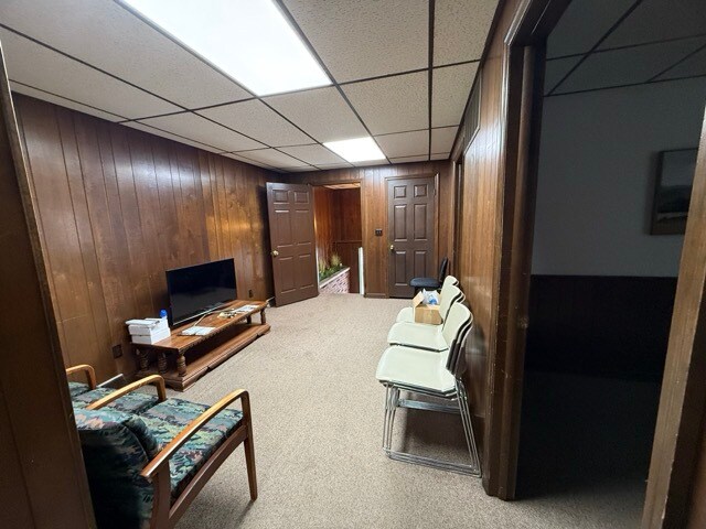 More Photos Of 401 N Main St, Princeton Office For Sale