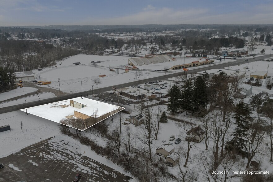 More Photos Of 922 W Fourth St, Mansfield Warehouse For Lease