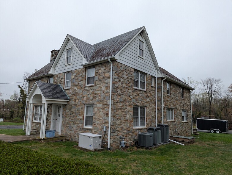 More Photos Of 2005 E Churchville Rd, Bel Air Freestanding For Sale