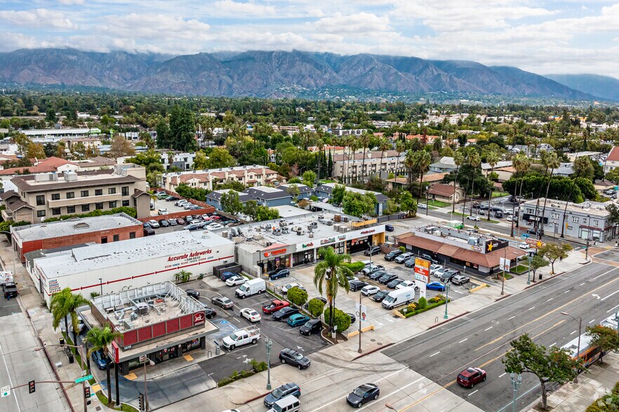 More Photos Of 1431-1449 Colorado Blvd, Pasadena Restaurant For Lease